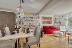 Superb Flat with Balcony in the Latin District